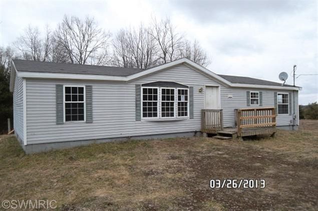 1268 Marsh Rd, Plainwell, MI 49080