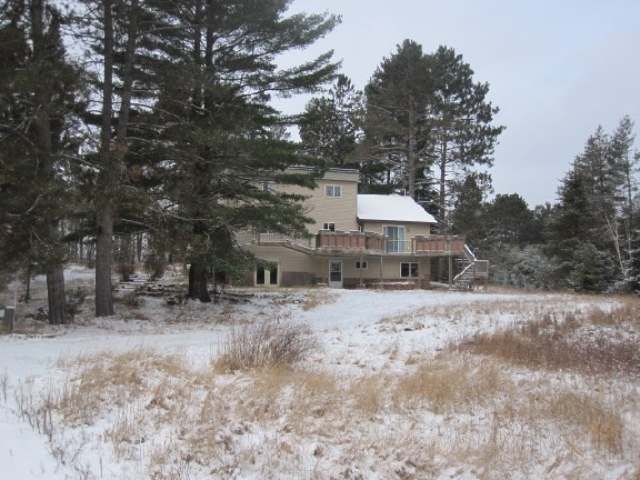 823 Bloom Rd, Eagle River, WI 54521