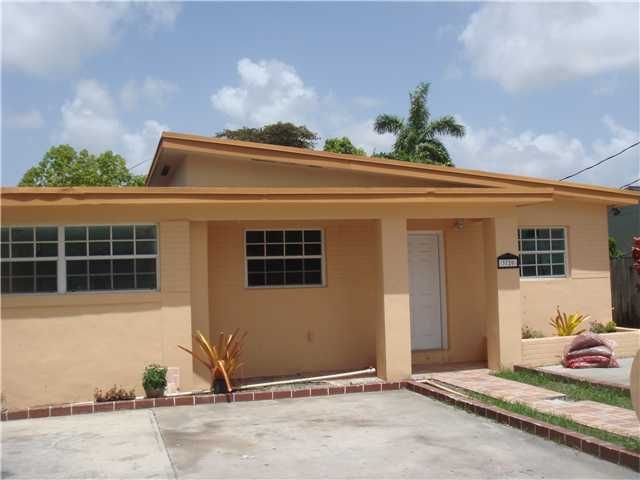 3720 SW 87 CT, Miami, FL 33165