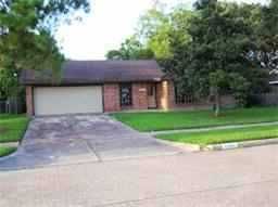 10407 Quiet Hill Rd, La Porte, TX 77571