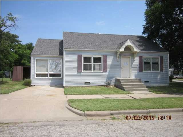 707 W 12th St, Wellington, KS 67152