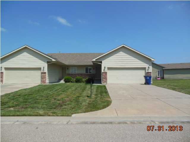 8708 W Havenhurst Ct, Wichita, KS 67205