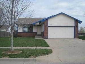 11606 W Central Park St, Wichita, KS 67205