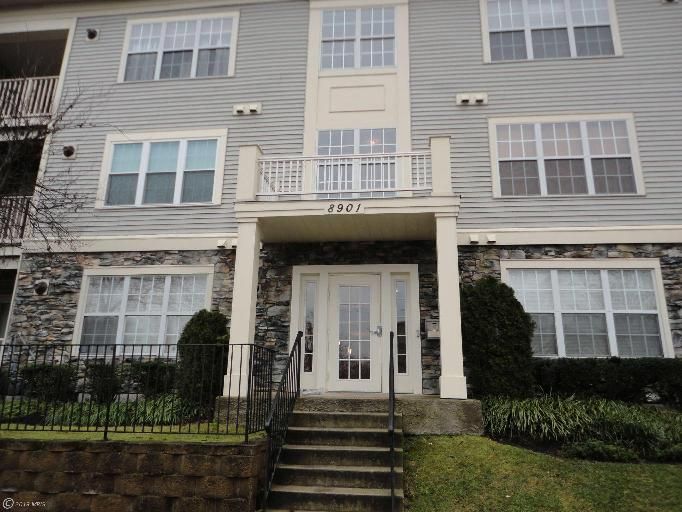 8901 Stone Creek Pl Apt 301, Pikesville, MD 21208