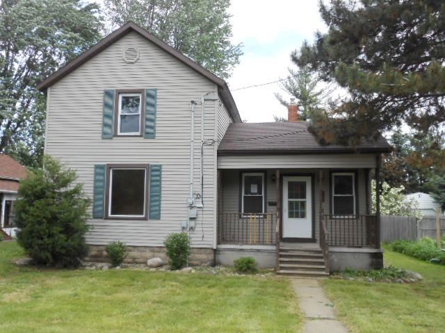 404 Vauconsant St, Saint Johns, MI 48879