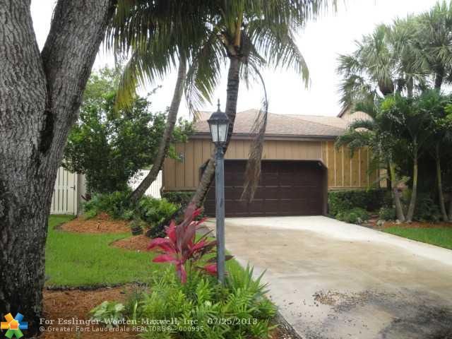 6540 SUTTON CT # 6540, Pompano Beach, FL 33067