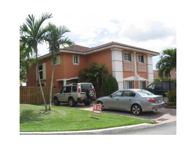 15400 SW 35 TE, Miami, FL 33185
