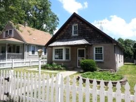 123 S California St, Hobart, IN 46342