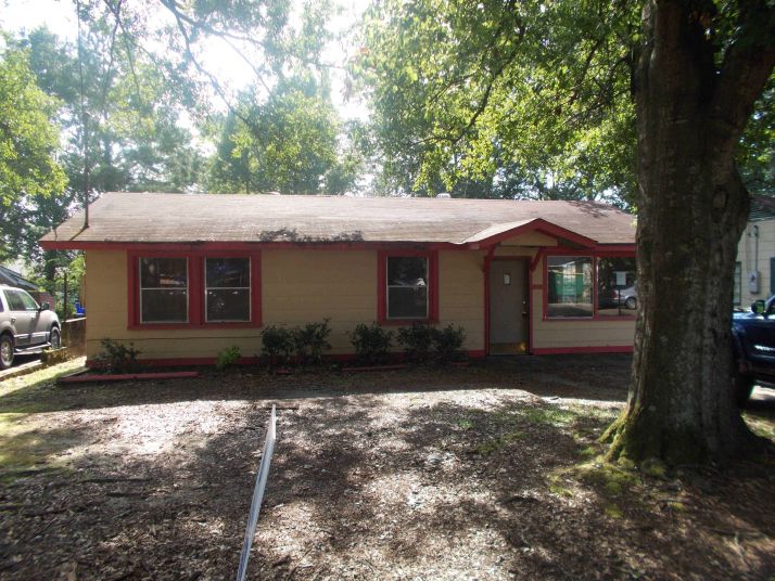 219 Dixie Avenue, Hattiesburg, MS 39401