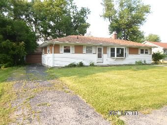 1234 W 38th Ave, Hobart, IN 46342