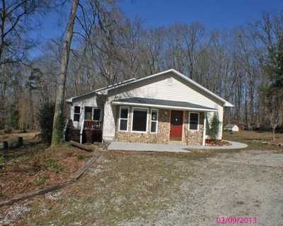 110 Dobbs Lndg, Hartwell, GA 30643