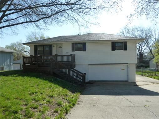 1323 S 51st Ter, Kansas City, KS 66106