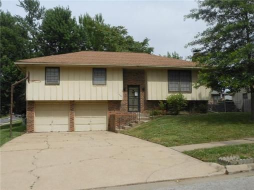 1501 Jackson Ct, Leavenworth, KS 66048