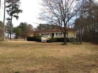 106 Harbour Pt Nw, Milledgeville, GA 31061