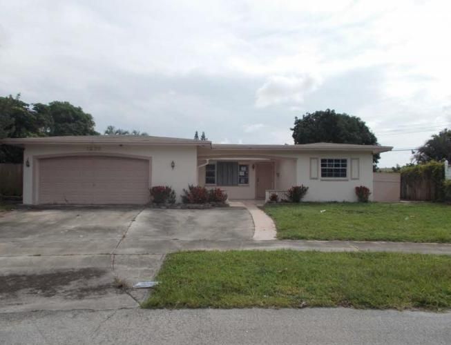 1539 Nw 74th Way, Hollywood, FL 33024