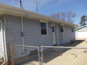 5420 61st St, Kenosha, WI 53142