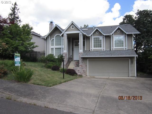 561 W 40th Ave, Eugene, OR 97405