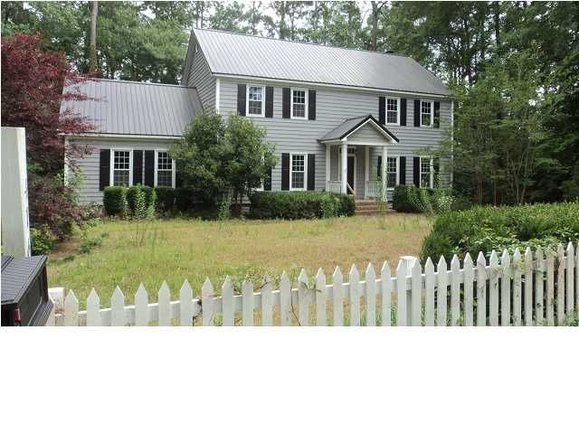 416 Country Club Blvd, Summerville, SC 29483