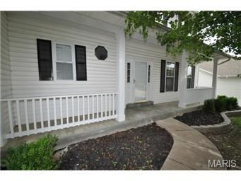 1353 Governors Run Ct, O Fallon, MO 63366