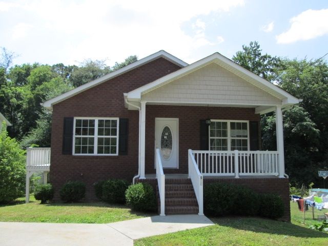 515 Jones St, Dalton, GA 30720