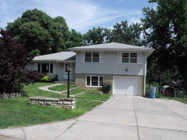 6228 Kansas Ave, Omaha, NE 68104