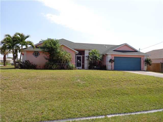 2962 Se Bella Rd, Port Saint Lucie, FL 34984