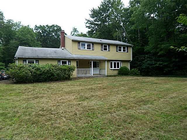 11 Chiswick Ln, Barkhamsted, CT 06063