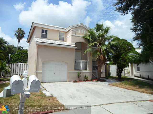 6758 FERN PL, Pompano Beach, FL 33063