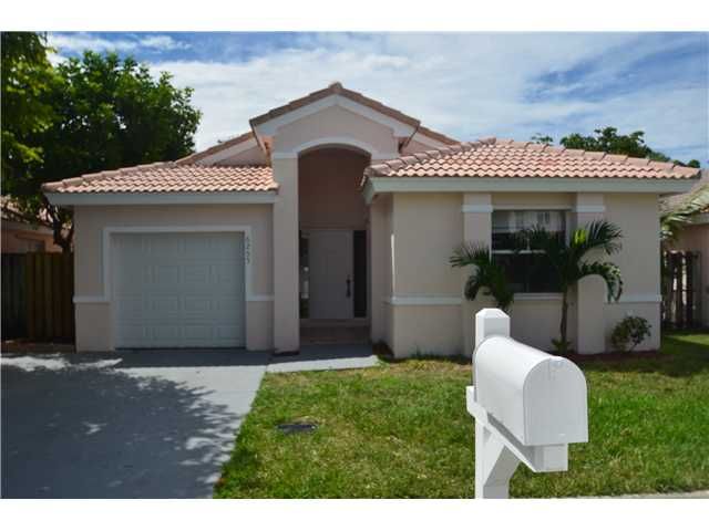 6255 ISLAND WY, Pompano Beach, FL 33063