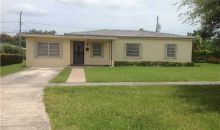 14321 CARVER DR Miami, FL 33176