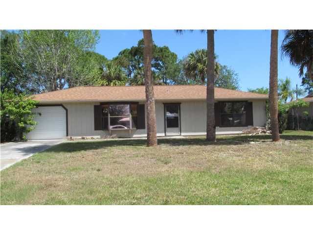 6606 Paso Robles Blvd, Fort Pierce, FL 34951