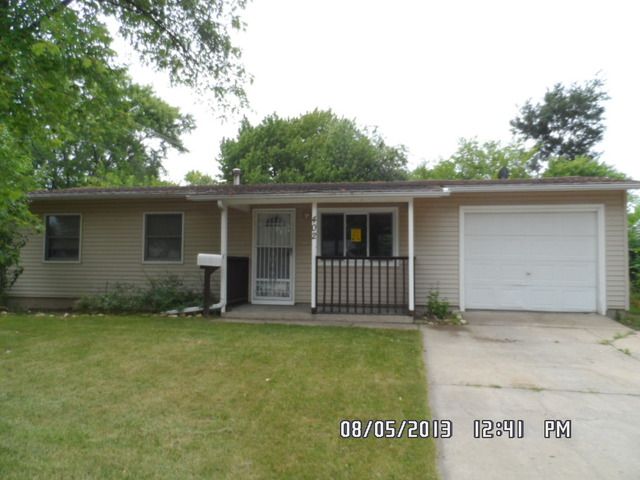 402 Garland Ave, Romeoville, IL 60446