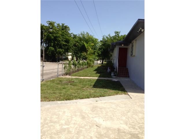 4800 NW 3 AVE, Miami, FL 33127