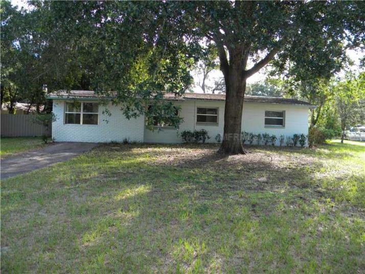 17 S Aurora Dr, Apopka, FL 32703