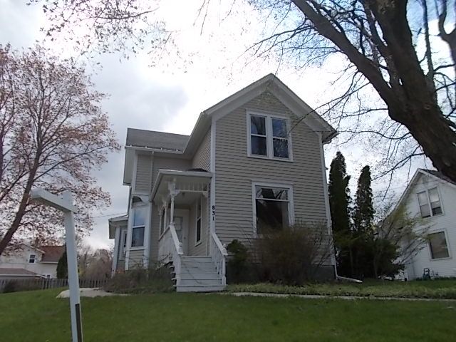 831 Broadway Street, Sheboygan Falls, WI 53085