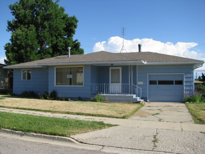 244 SW Cedar St, Lewistown, MT 59457