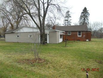 8831 Loren Rd, Vassar, MI 48768