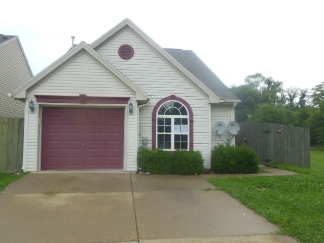 9820 Cayes Drive, Evansville, IN 47725