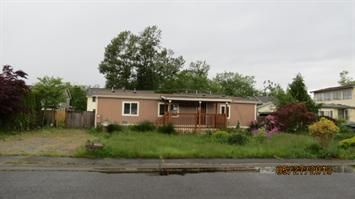 204 Cedar Lane, Pacific, WA 98047