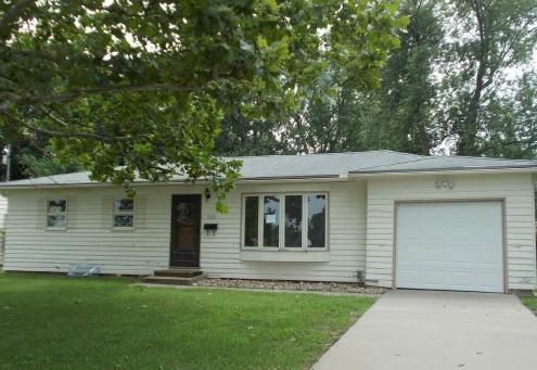 5631 SW 16th Street, Topeka, KS 66604