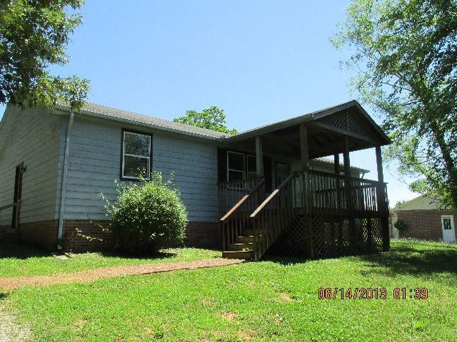 3061 Old New Cut Rd, Springfield, TN 37172