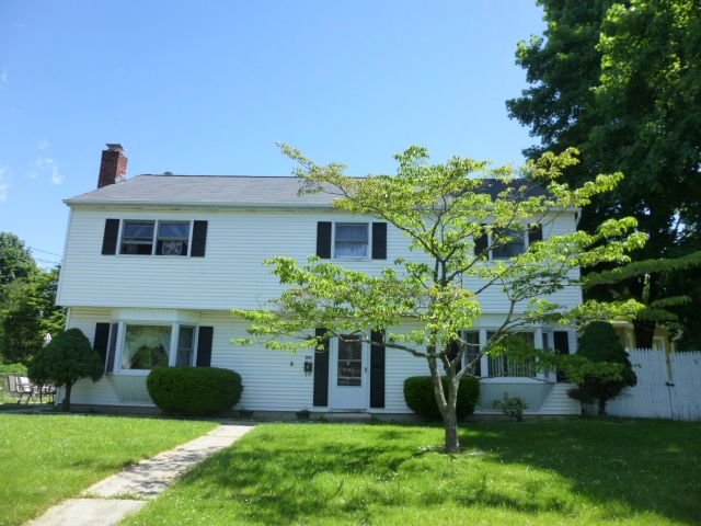 1 Laurel Street, Danbury, CT 06810