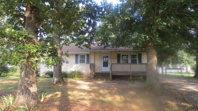 15601 Saddlebrook Rd, Chesterfield, VA 23838