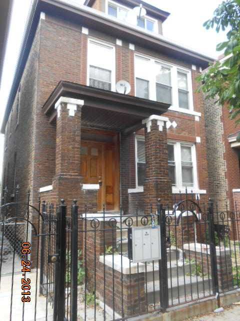 2952 W 38th Pl, Chicago, IL 60632