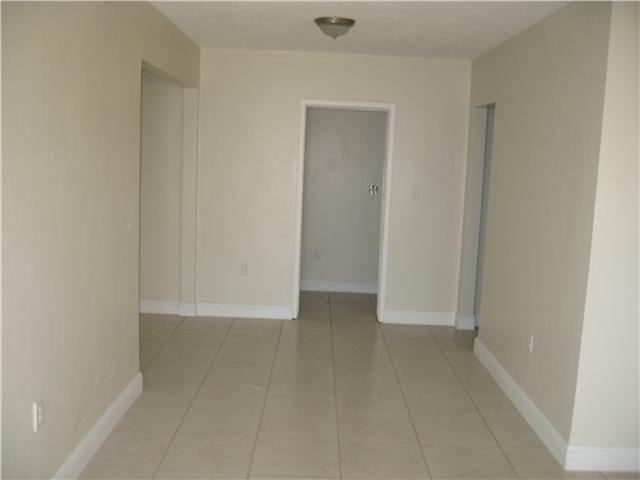 1095 NW 146 ST, Miami, FL 33168