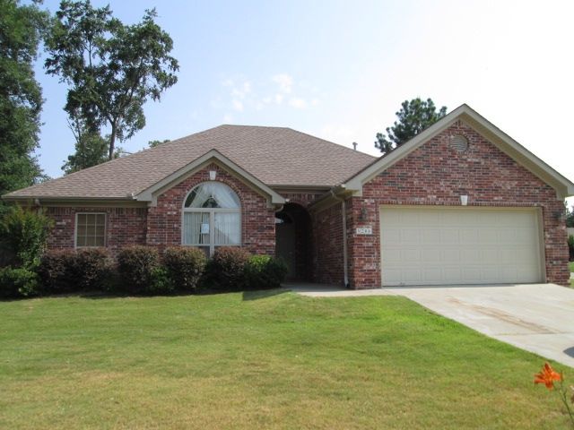 3206 Mckensie Dr, Benton, AR 72015