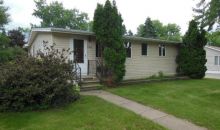 6748 5th St N Saint Paul, MN 55128