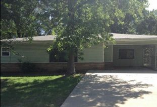 519 N 10th St, Rogers, AR 72756