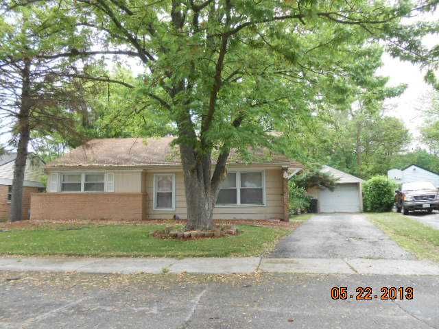 3 Oak Ln, Park Forest, IL 60466