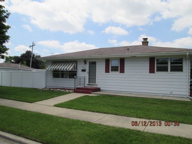 2306 17th Ave, Kenosha, WI 53140